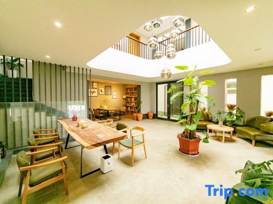 Дали: Dali Yunqi Seaview Homestay
