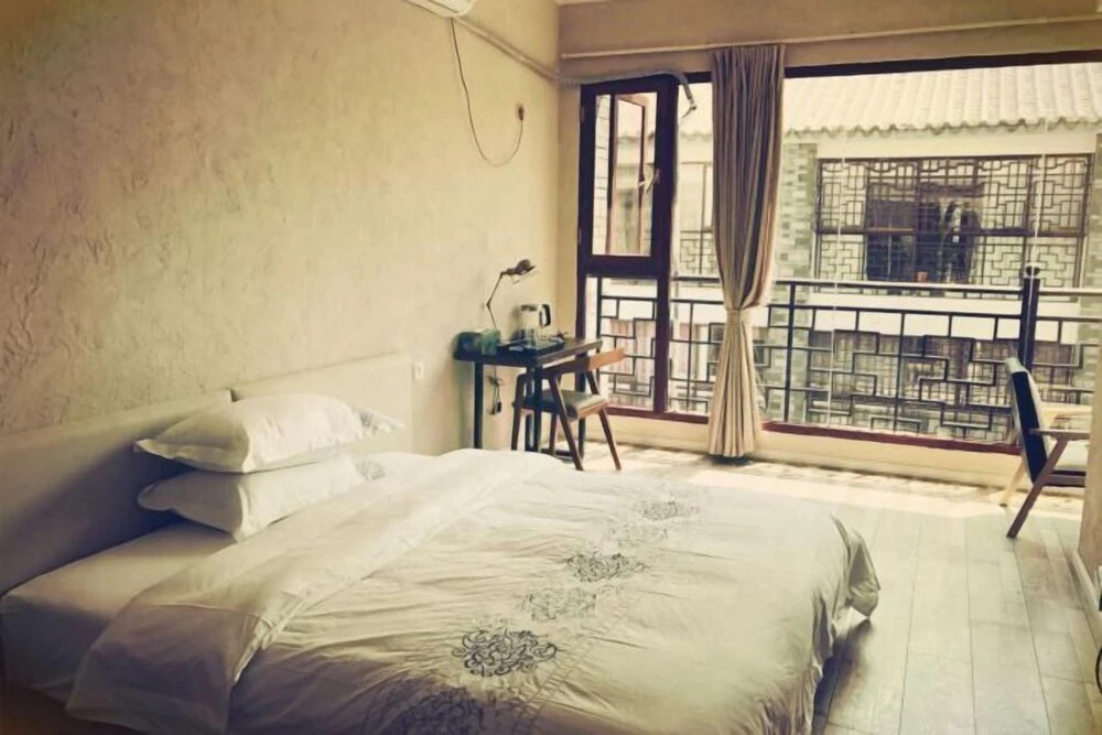 Юйси: Moyan Inn