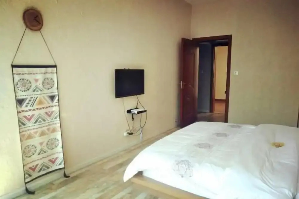 Юйси: Moyan Inn