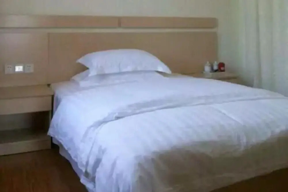 Аньцин: Xiagu Renjia Hostel