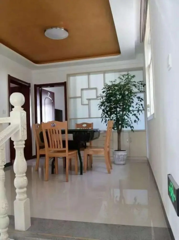 Аньцин: Xiagu Renjia Hostel