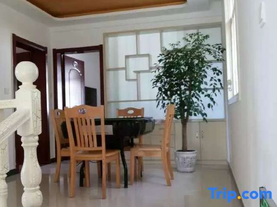 Аньцин: Xiagu Renjia Hostel