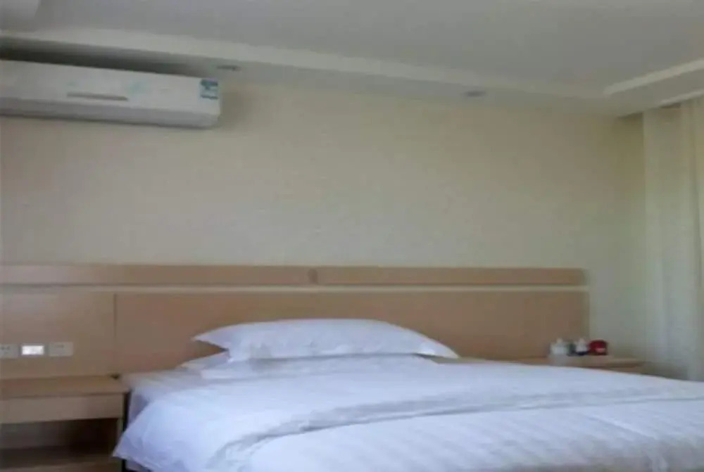 Аньцин: Xiagu Renjia Hostel