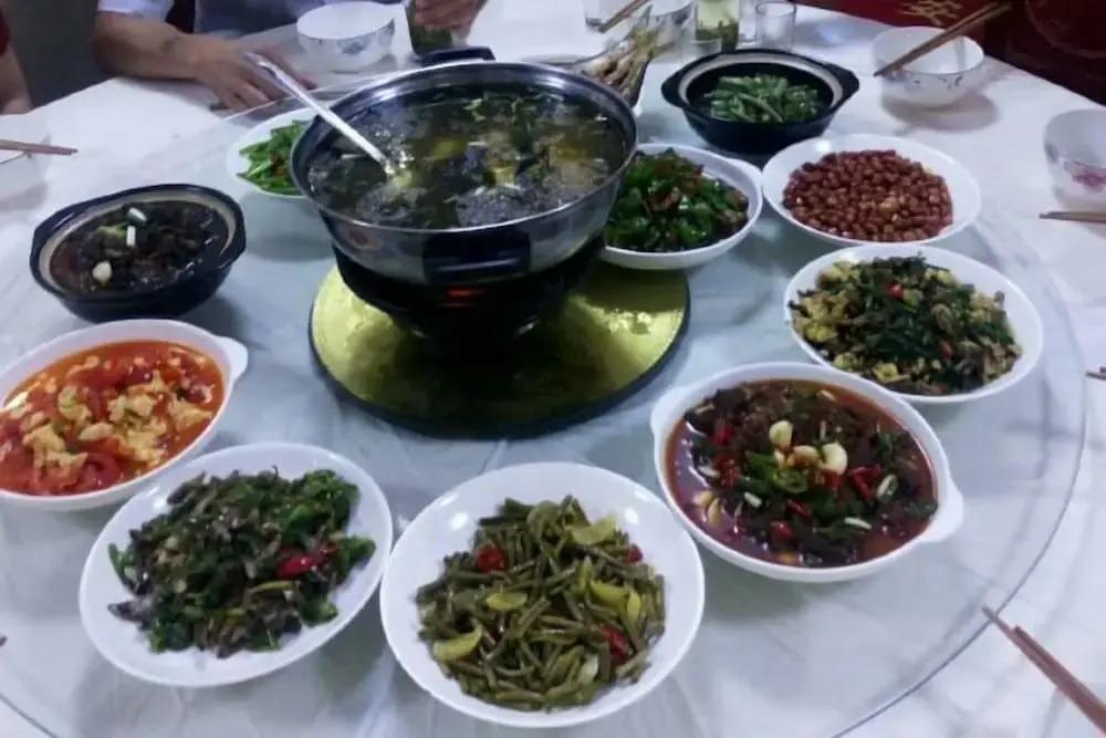 Аньцин: Xiagu Renjia Hostel