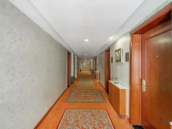 Инкоу: Aiju Chain Hotel