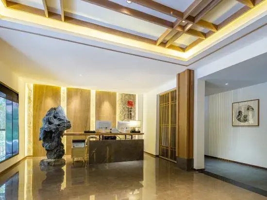 Синьсян: Qian Na Hotel (Wanxian Mountain Qingshanju Branch)
