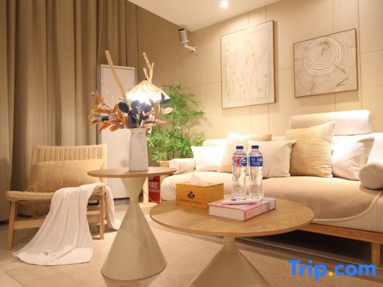 Шанхай: Mansell hotel apartment (Shanghai Kangqiao Road store)