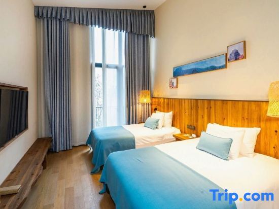 Шанхай: Xinju Garden Hotel (Shanghai International Tourism Resort)