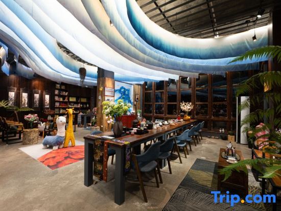 Чжаосин: Lubian Jiushan Banshui Boutique Hostel