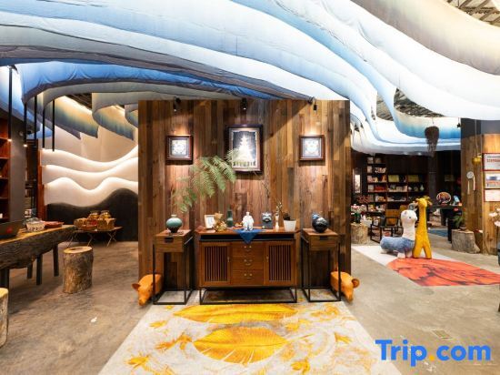 Чжаосин: Lubian Jiushan Banshui Boutique Hostel