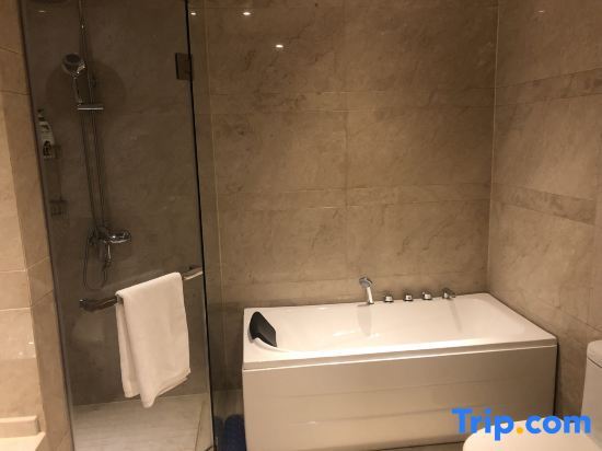 Цзясинь: Mira Garden Hotel