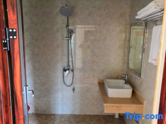 Фанчэнган: Yili Hostel