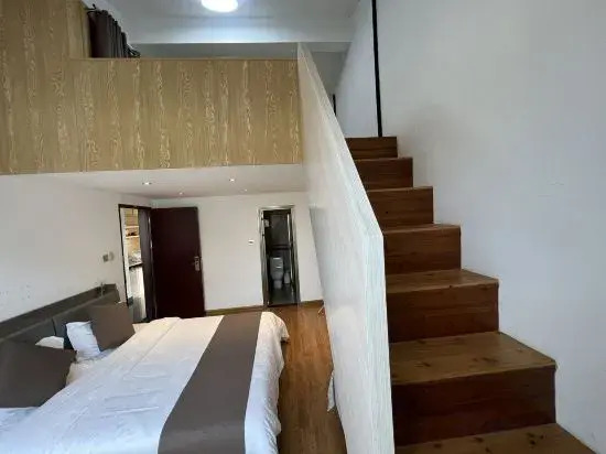 Наньпин: Row 3 No. 7 Hostel