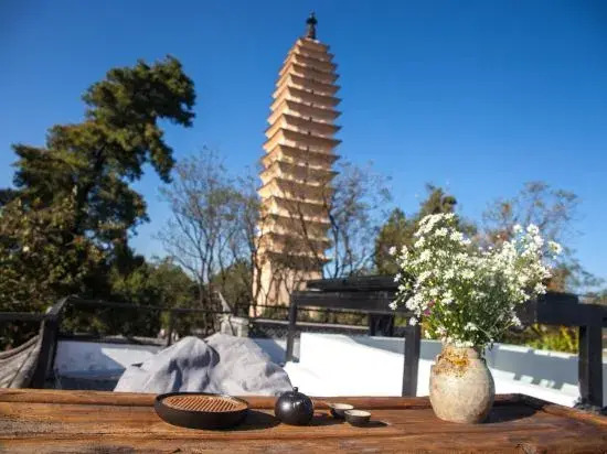 Дали: Dali Jianshan Homestay