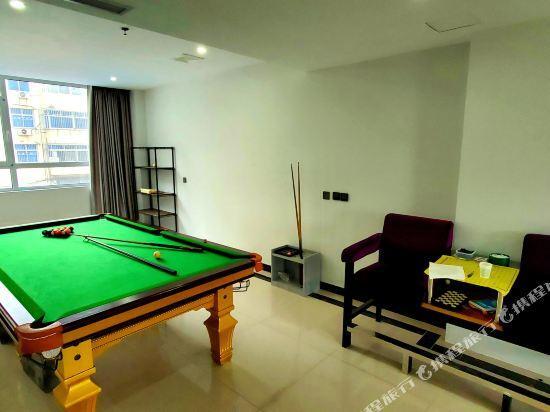 Синьсян: Qianxi Starry sky Hotel