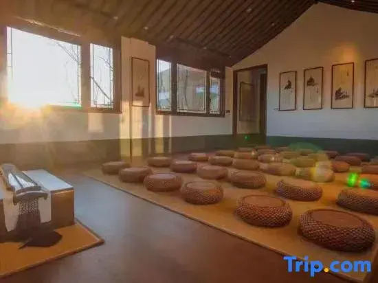 Тайчжоу: Tiantai Yuejing Inn