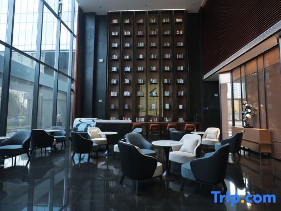 Жичжао: Rizhao Seaview Cloud Innovative Hotel