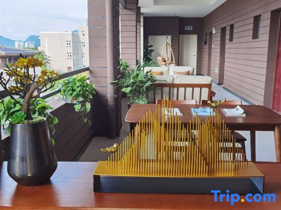 Хуаншань: Anhui Jiaotong Huifeng Yuyun Taiping Lake Hotel
