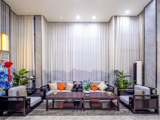 Ваньнин: Wanning Wanyi Yujing Hotel (Wanning People's Hospital)