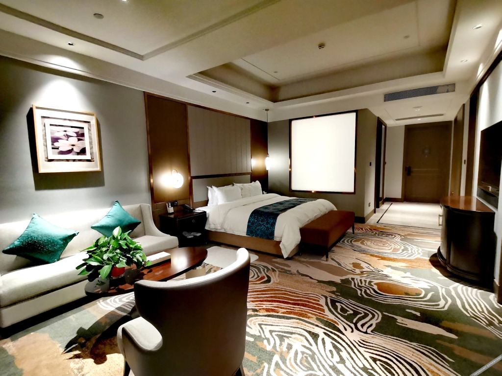 Вэйнань: Qinjin International Hotel