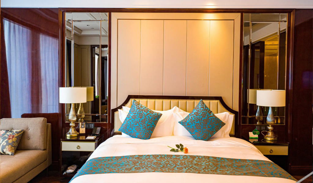 Вэйнань: Qinjin International Hotel