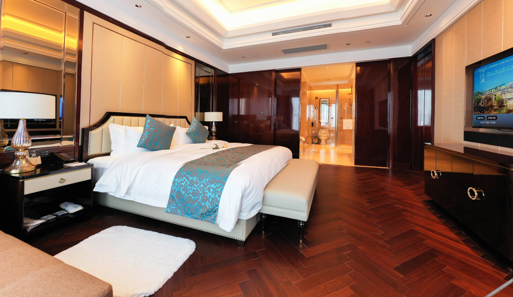 Вэйнань: Qinjin International Hotel
