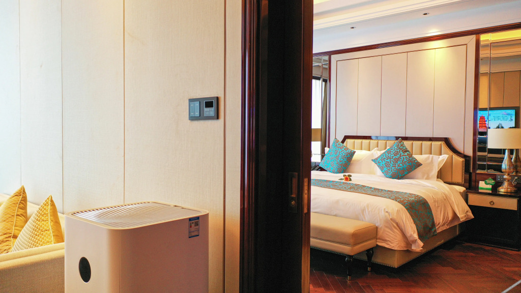 Вэйнань: Qinjin International Hotel