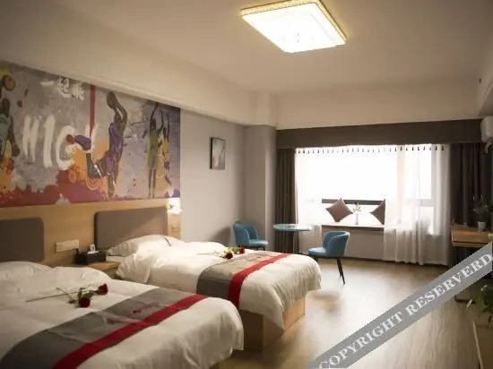 Чжэнчжоу: Millennium Hotel (Xinzheng Longhu Jinyicheng Shopping Center)