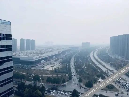 Чжэнчжоу: Millennium Hotel (Xinzheng Longhu Jinyicheng Shopping Center)