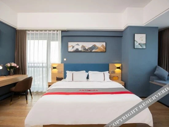 Чжэнчжоу: Millennium Hotel (Xinzheng Longhu Jinyicheng Shopping Center)
