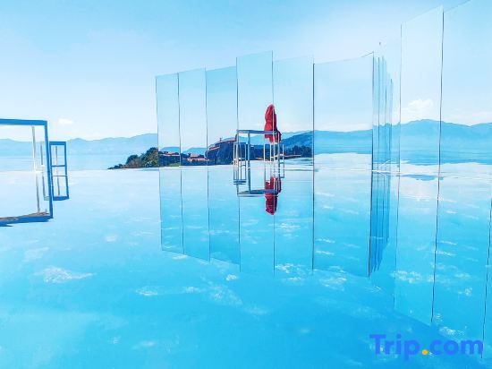 Юйси: Fuxian Lake 25 Degree Blue Hotel