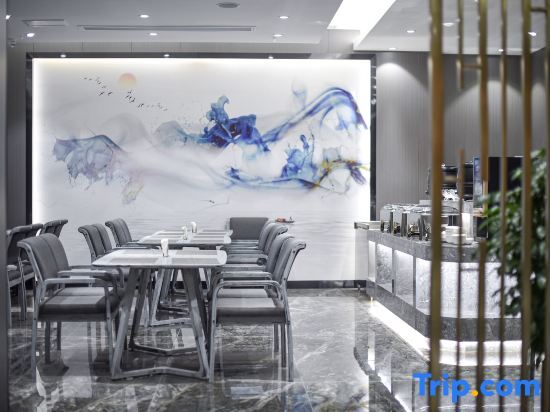 carousel image 0