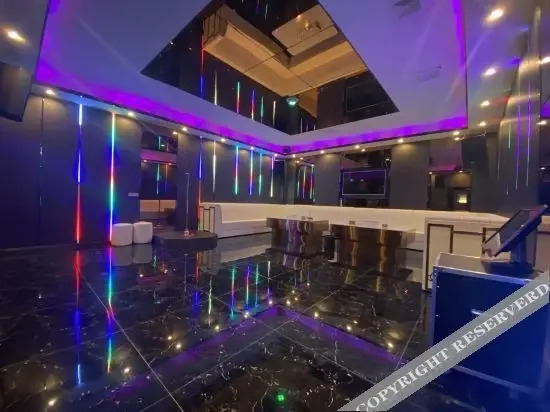 Чунцин: Chengkou Kanggu  Holiday Hotel