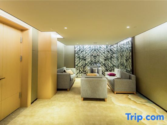 Хуайхуа: Jinlei Hotel Plus