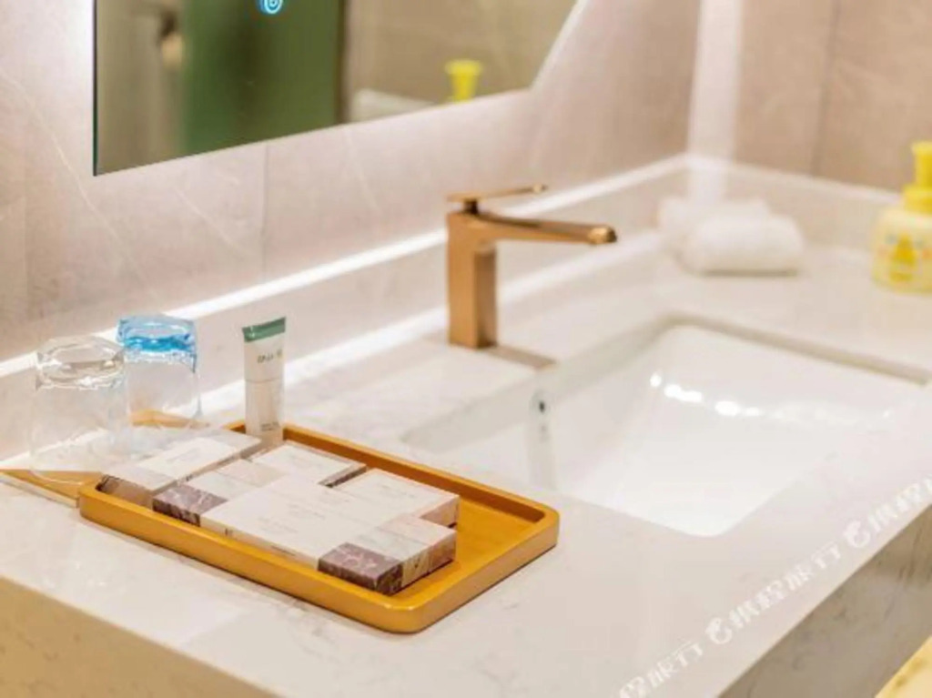 Чжаоцин: CHEERMAY HOTELS· Zhaoqing Minjie Plaza Branch