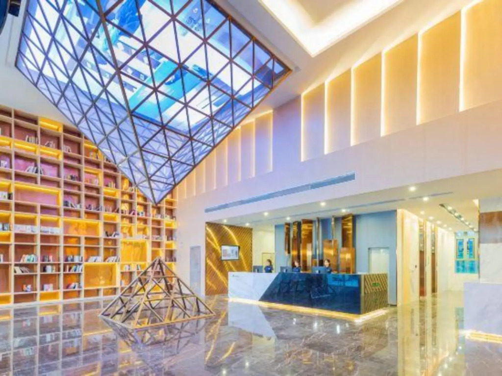 Чжаоцин: CHEERMAY HOTELS· Zhaoqing Minjie Plaza Branch