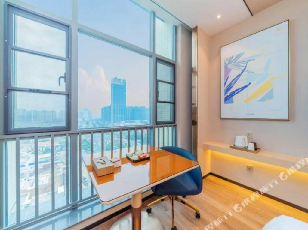 Чжаоцин: CHEERMAY HOTELS· Zhaoqing Minjie Plaza Branch
