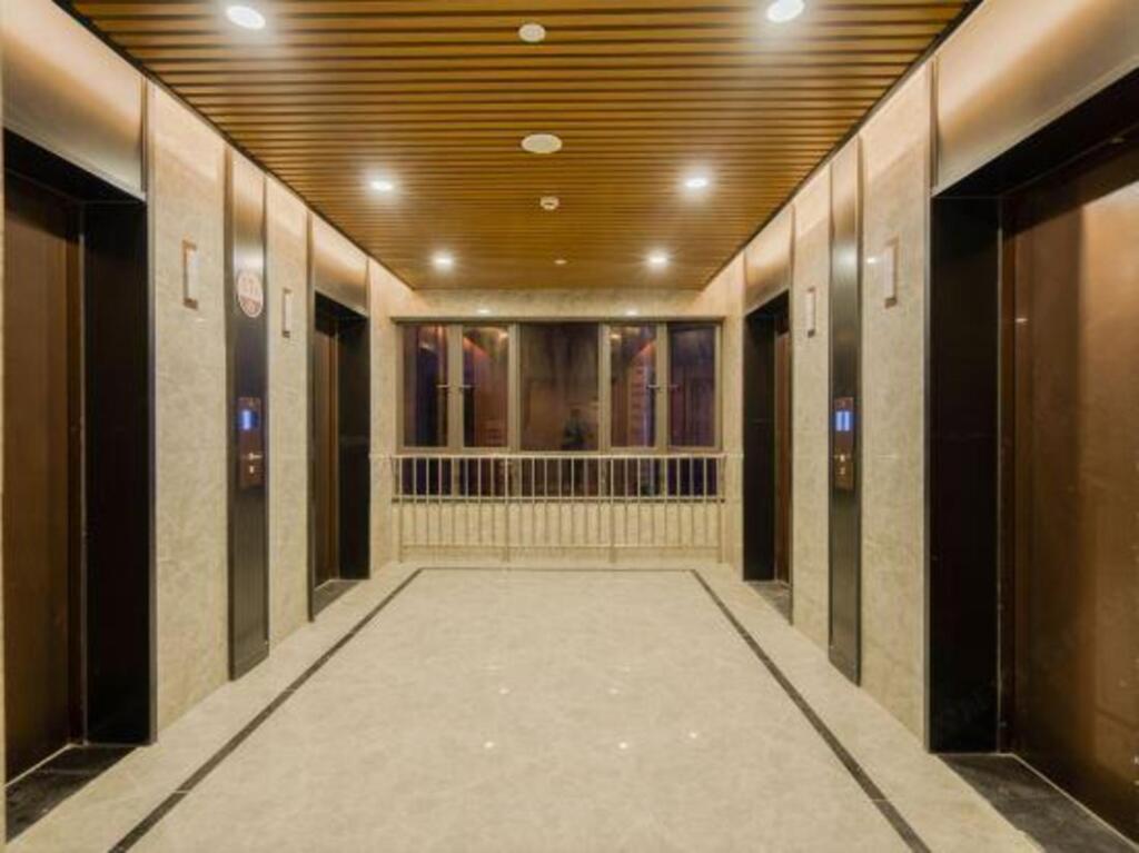 Чжуншань: He Xuan Hotel