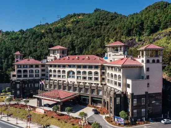 Нинджи: Junlin.Crescent Bay Hotel