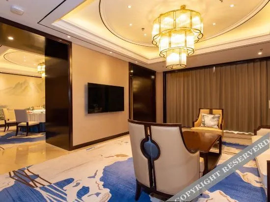 Хух-Хото: Development Building Hotel