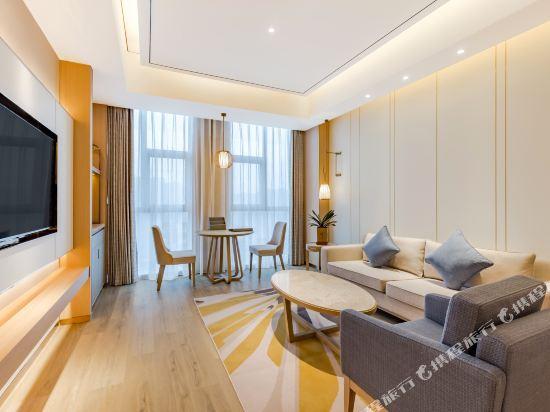 Фуян: LeFuQiang JiaYue Hotel FuYang