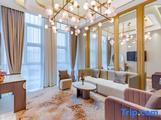 Фуян: LeFuQiang JiaYue Hotel FuYang