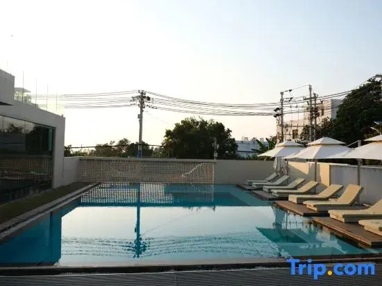 Бэйхай: White House Weichi Hostel