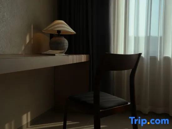 Бэйхай: White House Weichi Hostel