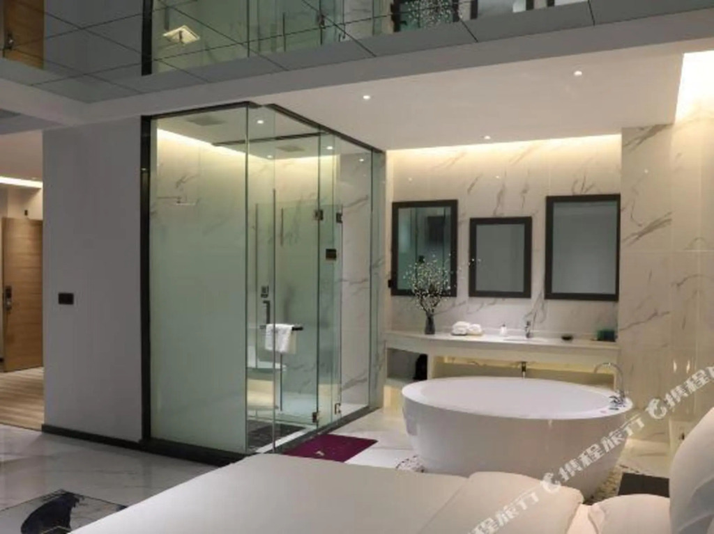 Юйси: Deep Blue Art Hotel