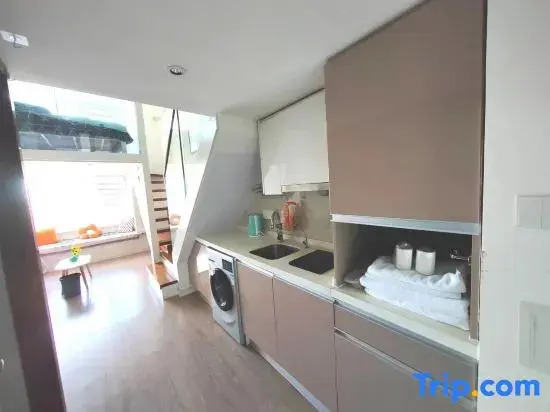Пекин: Beijing Xiangtu Apartment
