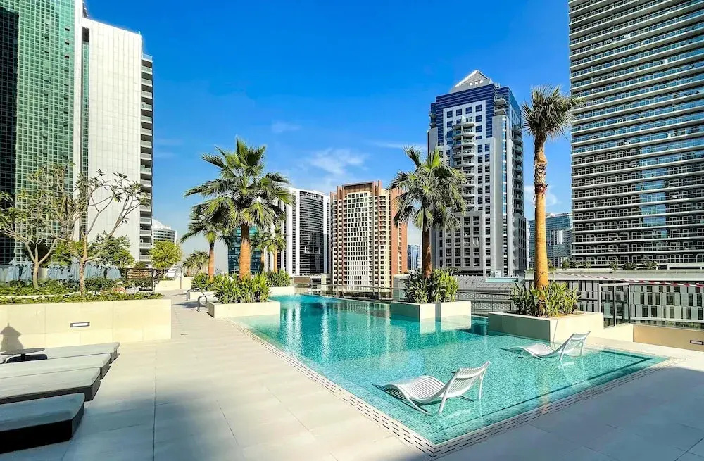 Дубай: Elite LUX Holiday Homes - 2BR Suite of Elegance in Business Bay Dubai