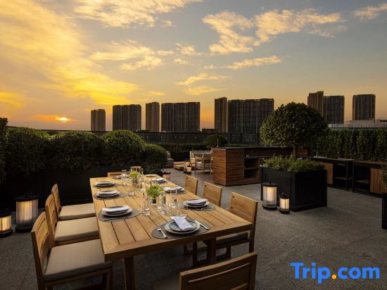 Пекин: Beijing Jinqishu Hotel (Daxing Yihezhuang Metro Station)