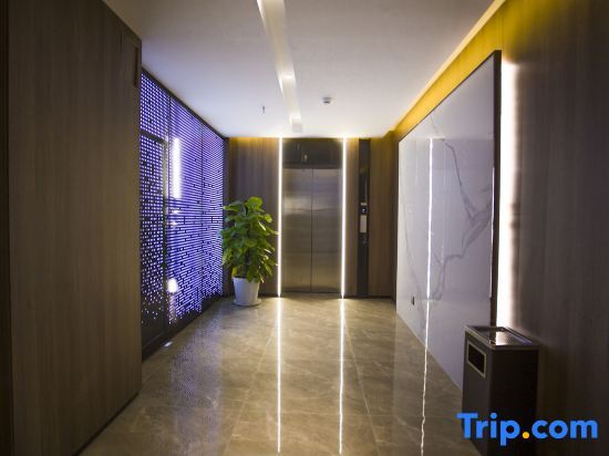 Вэйнань: weinan hillman hotel (huazhou branch)