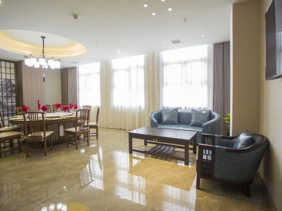 Вэйнань: weinan hillman hotel (huazhou branch)